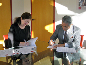 フランスのグルノーブル・スタンダール大学と「交換留学に関する個別協定」を締結