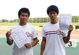 棒高跳び1位の松澤ジアン成治選手（左）と2位の榎将太選手（右）