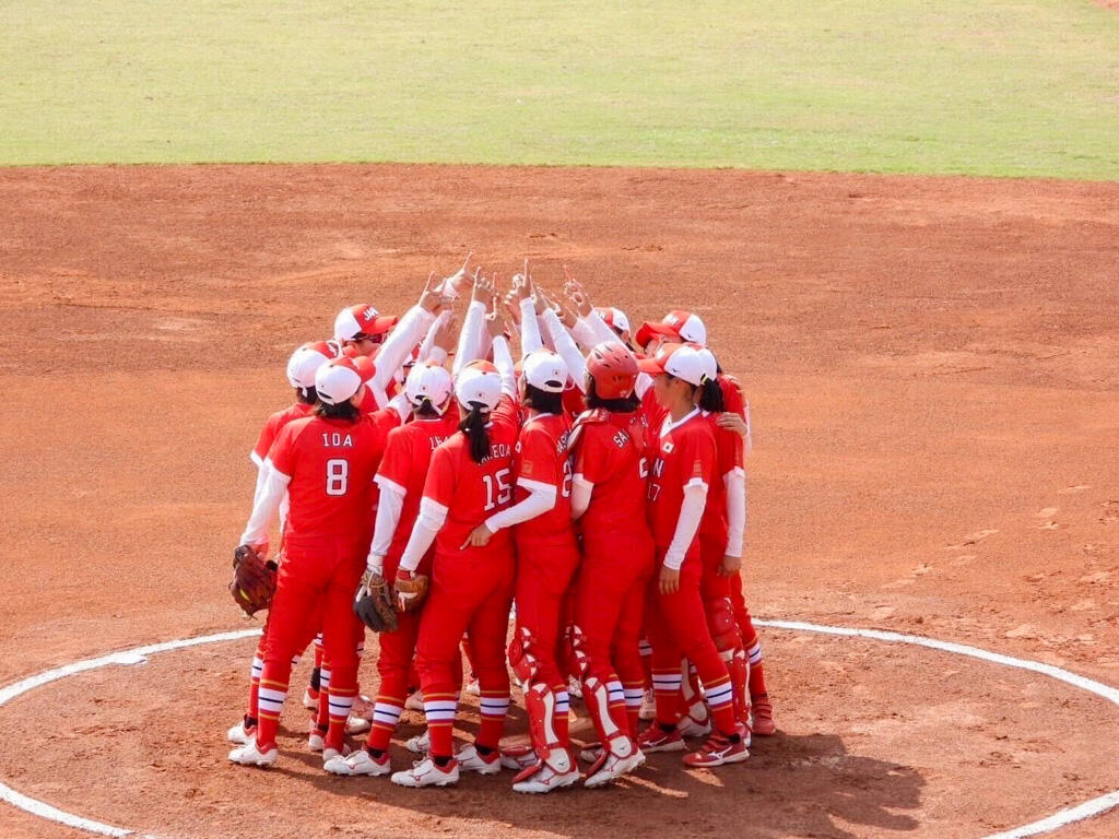 20241122softball-1.jpg