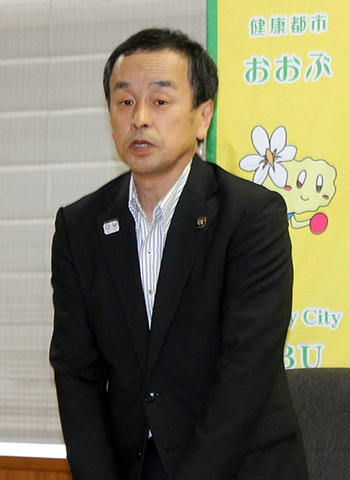 岡村大府市長.jpg