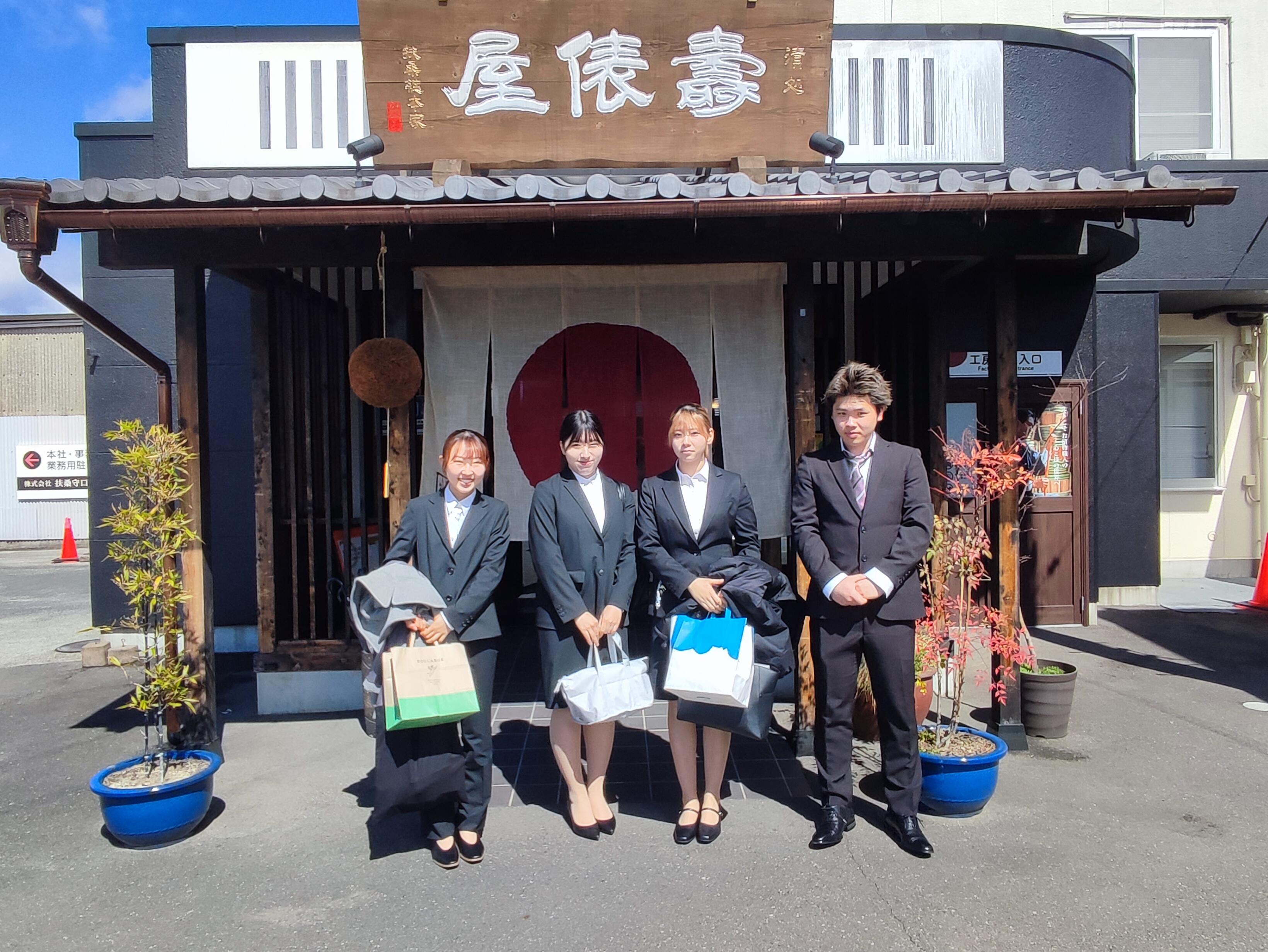 春チーム集合写真.jpg