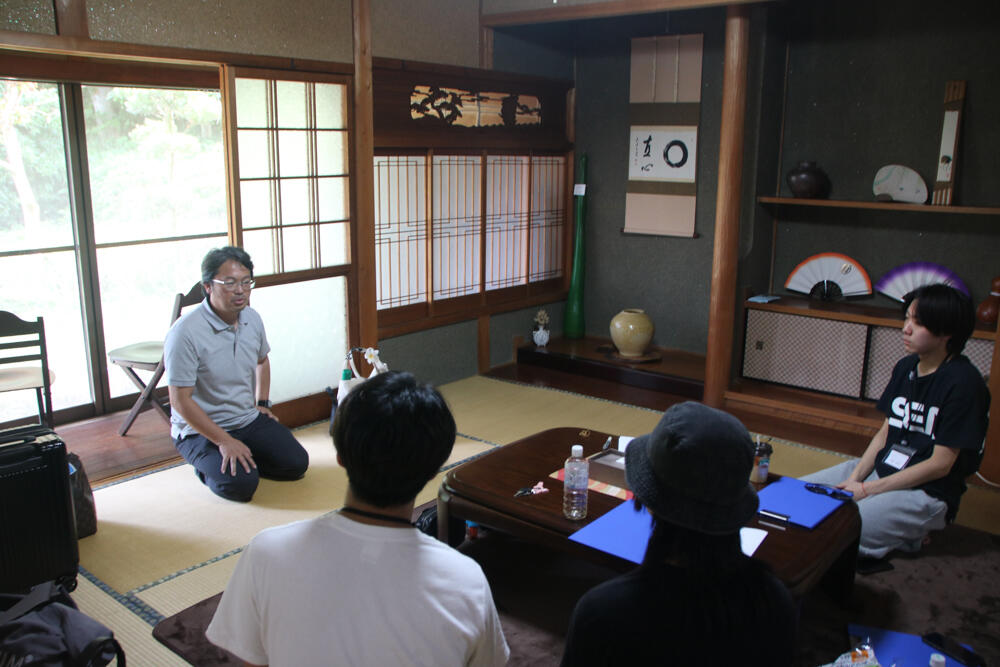 1-1　萩原先生の講話.jpg