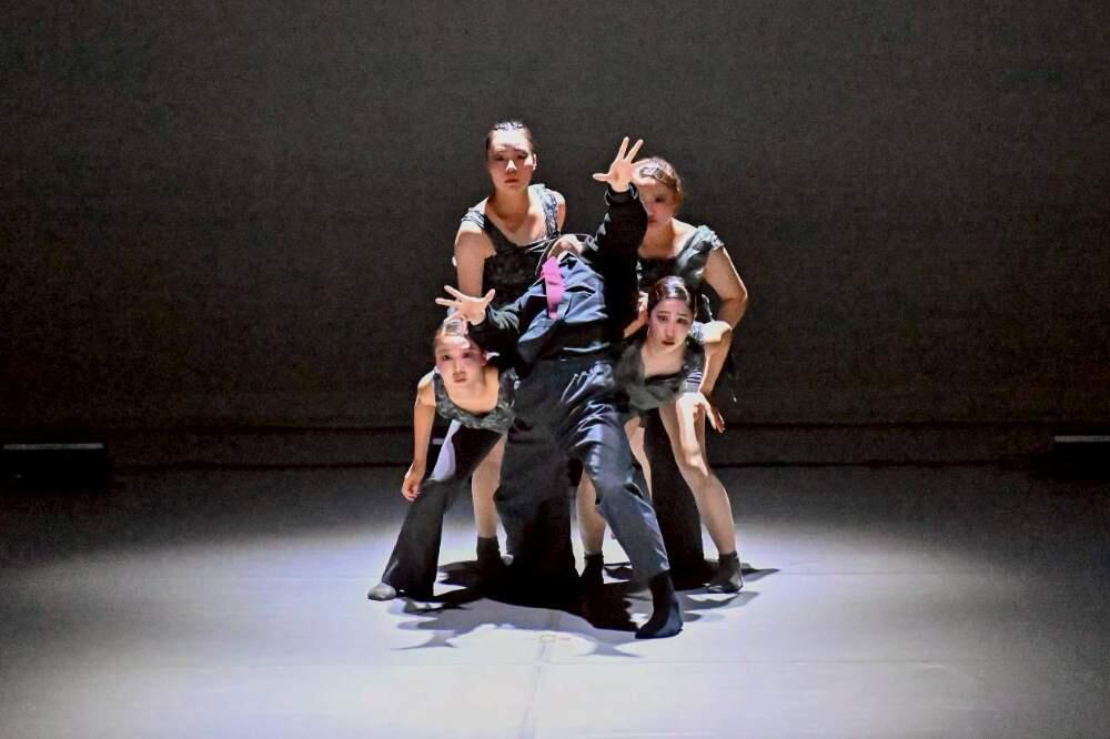 2枚目招待作品「The Son of Man」 - コピー.jpg