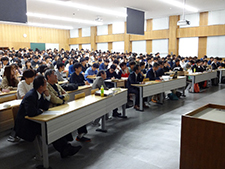 シンポジウム会場の様子