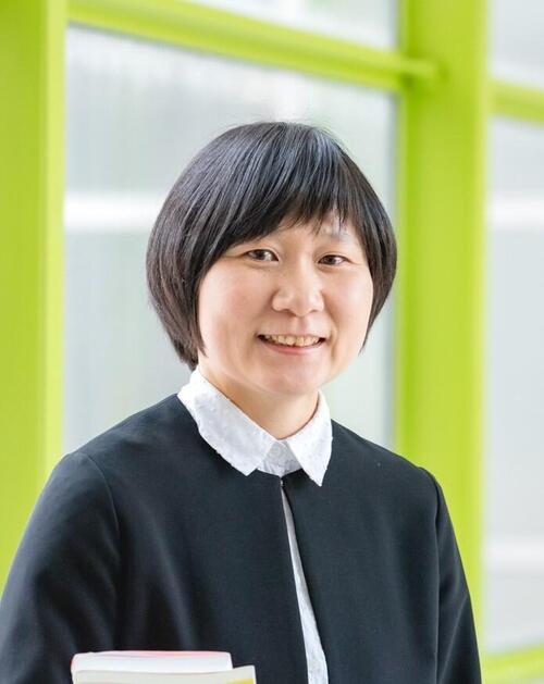 (中京大学中田雅美)先生顔写真.jpg